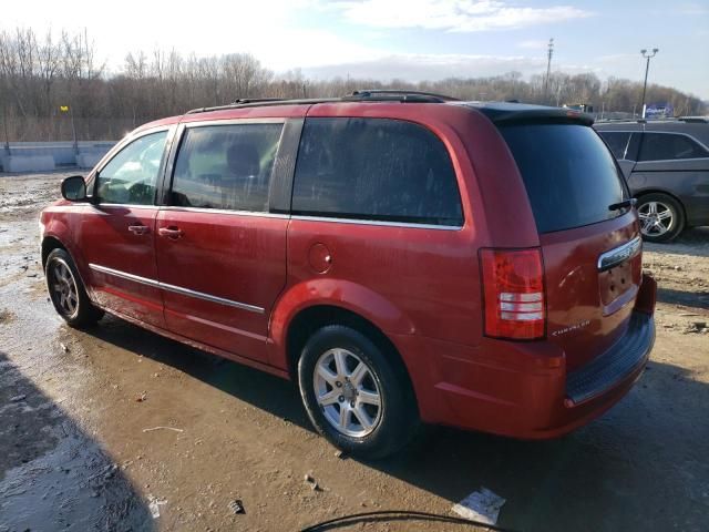 2009 Chrysler Town & Country Touring