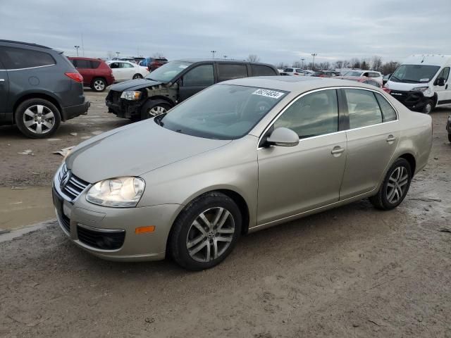 2005 Volkswagen New Jetta 2.5L Option Package 2