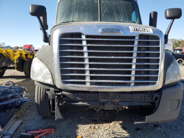 2015 Freightliner Cascadia 125
