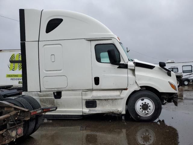 2022 Freightliner Cascadia 126