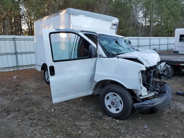 2004 GMC Savana Cutaway G3500