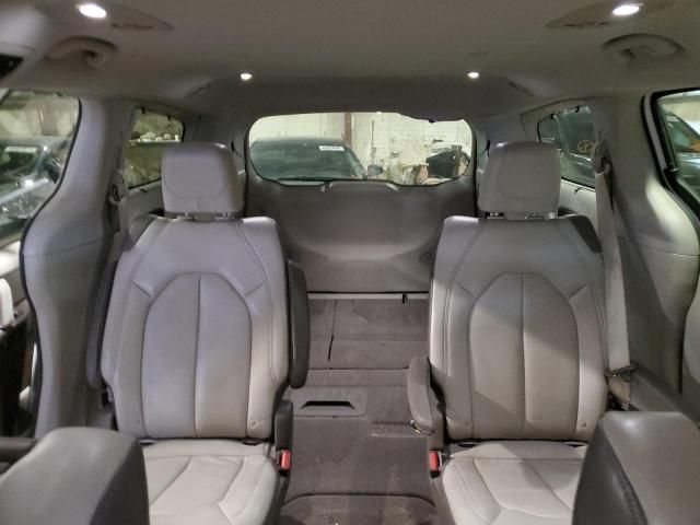 2017 Chrysler Pacifica Touring L Plus