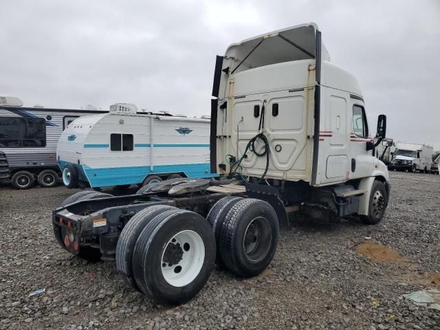 2017 Freightliner Cascadia 113