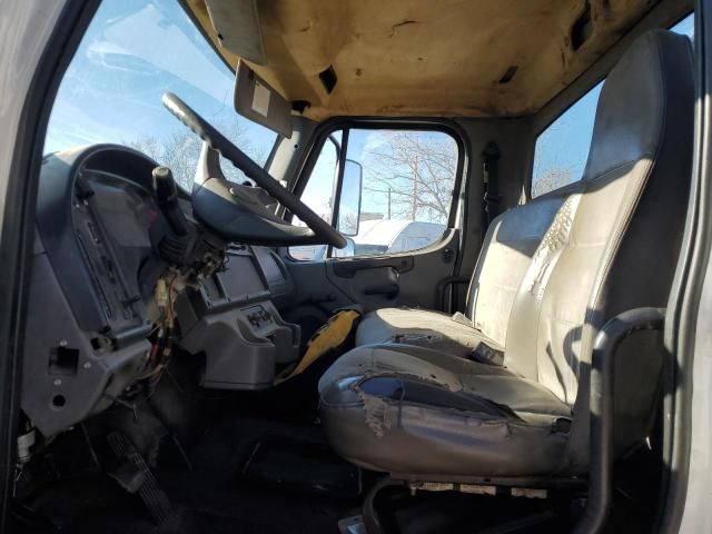 2005 Freightliner M2 106 Medium Duty