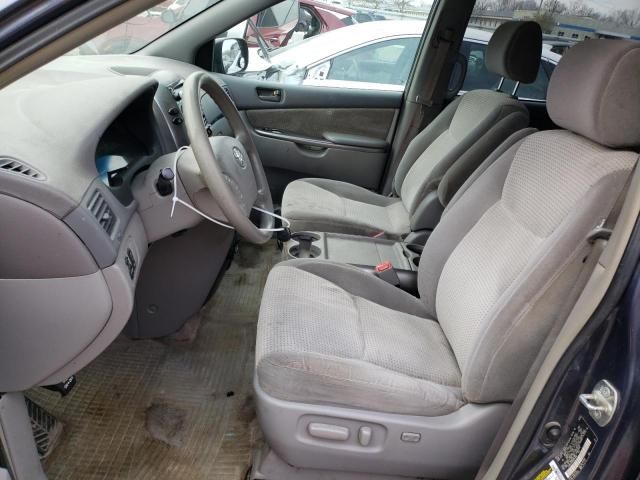 2006 Toyota Sienna CE