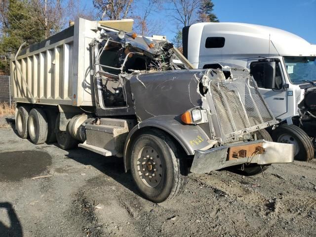 2016 Peterbilt 365