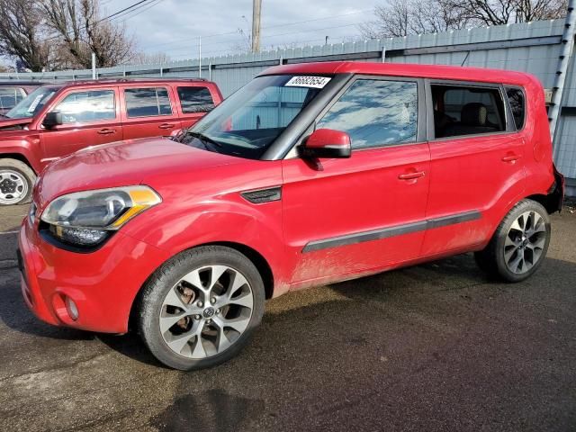 2013 KIA Soul +