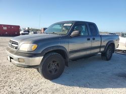 Toyota Tundra Access cab Limited salvage cars for sale: 2000 Toyota Tundra Access Cab Limited