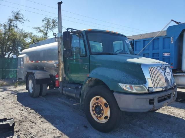 2004 International 4000 4200