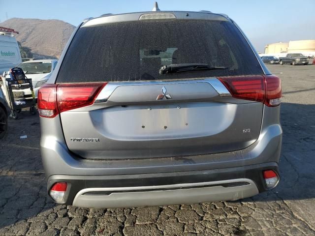 2020 Mitsubishi Outlander SE