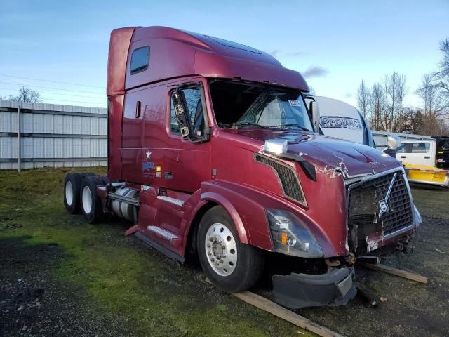 2013 Volvo VN VNL