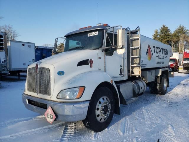 2009 Kenworth Construction T370