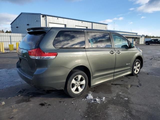 2011 Toyota Sienna LE