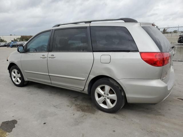 2007 Toyota Sienna CE