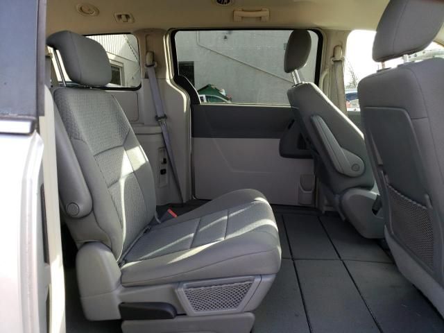 2009 Chrysler Town & Country LX