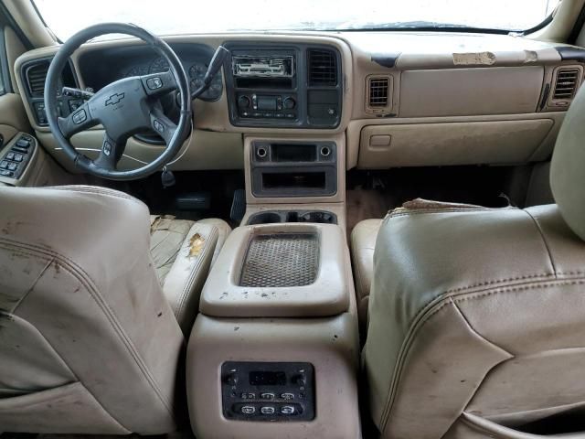 2004 Chevrolet Suburban C1500