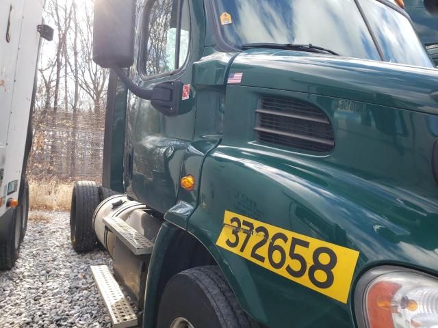 2018 Freightliner Cascadia 113