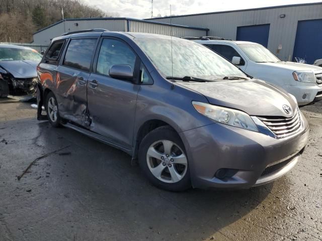 2011 Toyota Sienna LE