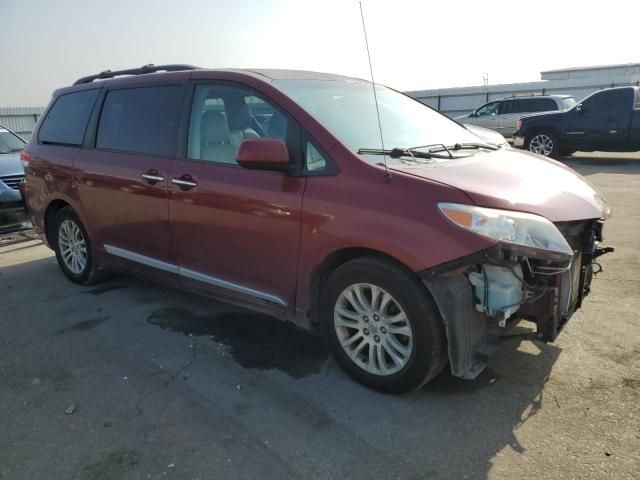 2012 Toyota Sienna XLE