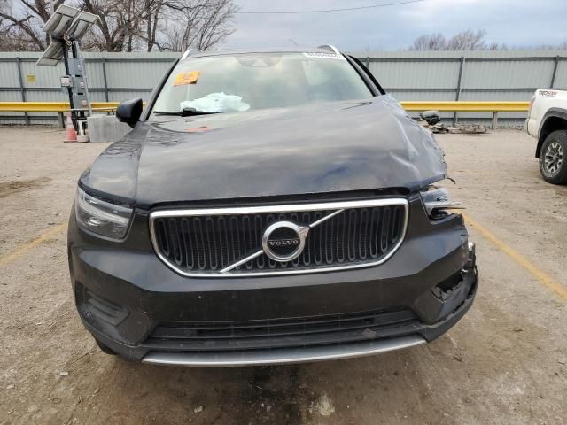 2020 Volvo XC40 T5 Momentum