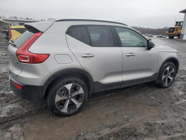 2023 Volvo XC40 Plus