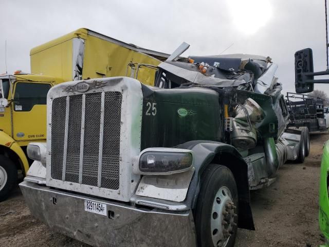 2010 Peterbilt 389