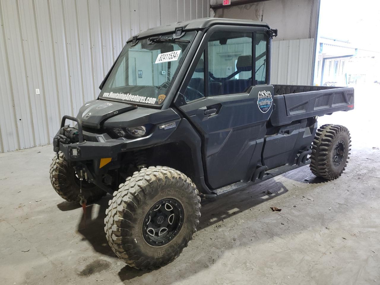 2024 Can-Am Defender PRO Limited HD10