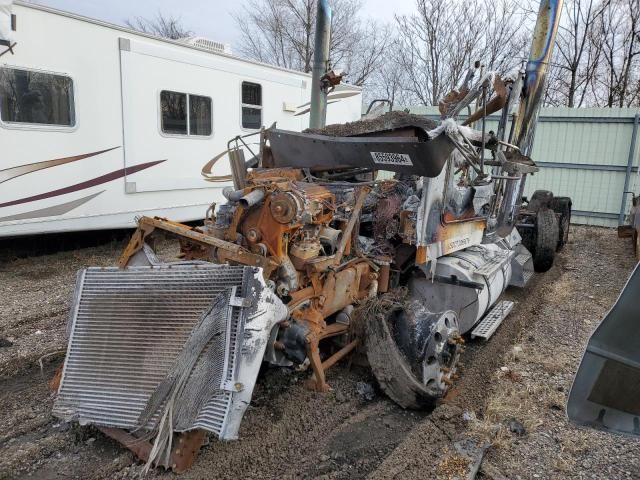 2010 Kenworth Construction T680