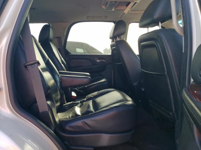 2011 Cadillac Escalade Luxury