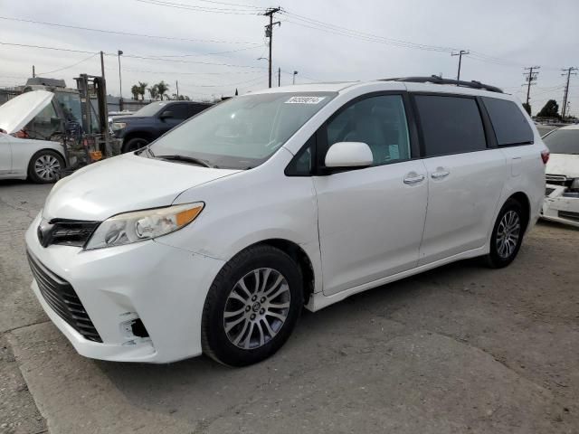 2019 Toyota Sienna XLE