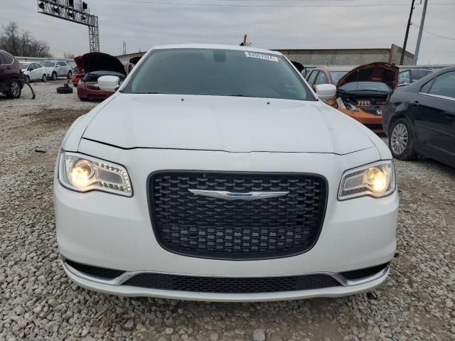 2015 Chrysler 300 Limited