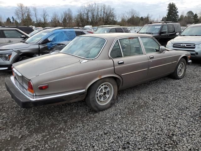 1986 Jaguar XJ6 Vanden Plas