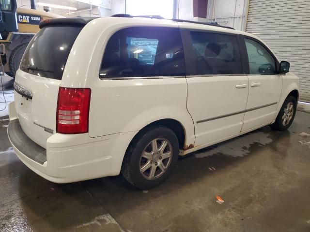 2009 Chrysler Town & Country Touring