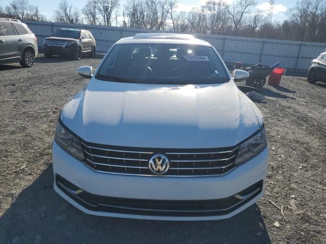 2018 Volkswagen Passat SE