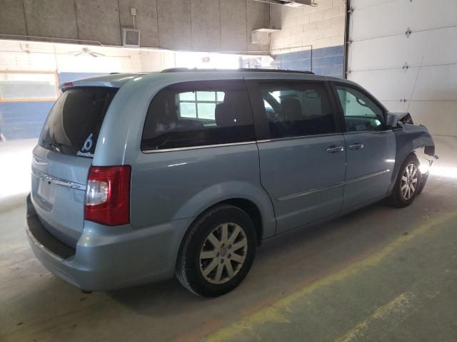 2016 Chrysler Town & Country Touring