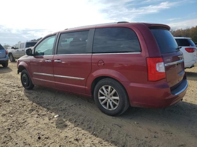 2015 Chrysler Town & Country Limited Platinum