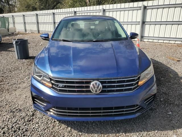 2017 Volkswagen Passat R-Line