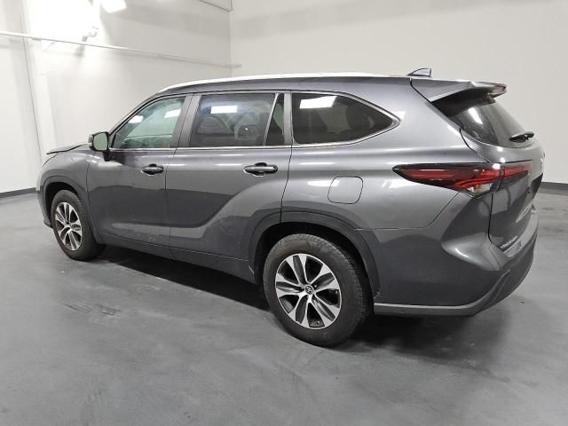 2024 Toyota Highlander LE