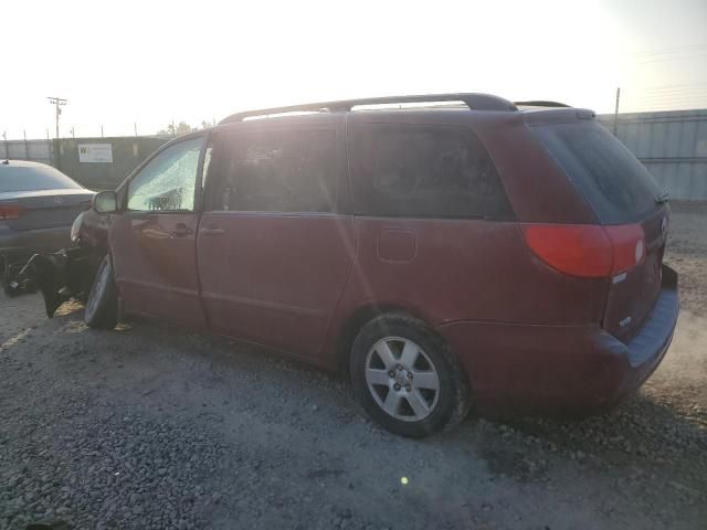 2010 Toyota Sienna CE