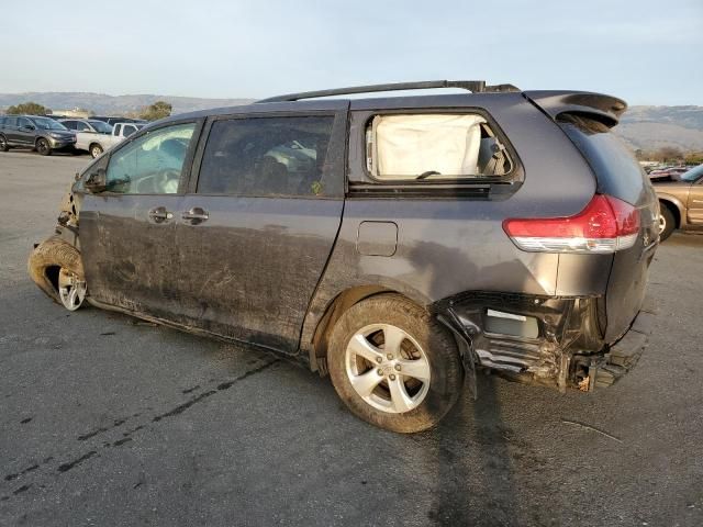 2013 Toyota Sienna LE