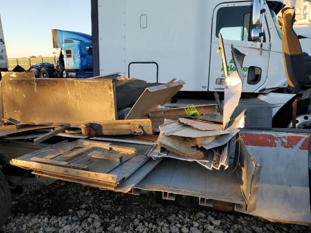 1997 Freightliner Chassis M Line WALK-IN Van