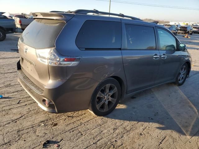 2014 Toyota Sienna Sport