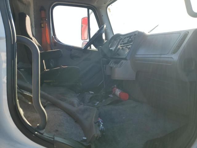 2013 Freightliner M2 106 Medium Duty