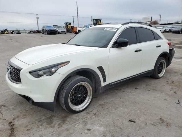 2016 Infiniti QX70