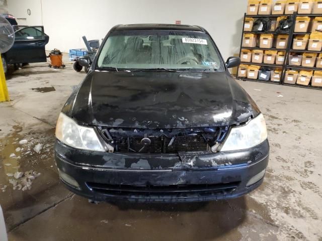 2000 Toyota Avalon XL