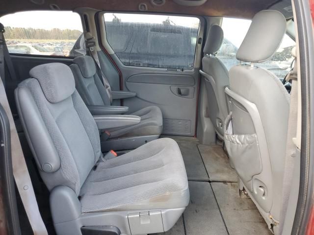 2006 Chrysler Town & Country LX