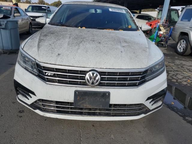 2017 Volkswagen Passat R-Line