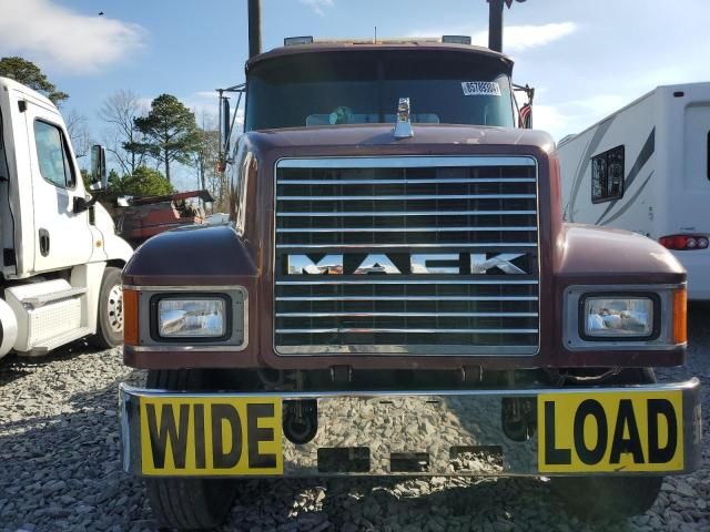 1998 Mack 600 CH600