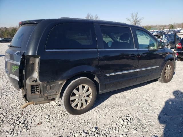 2013 Chrysler Town & Country Touring