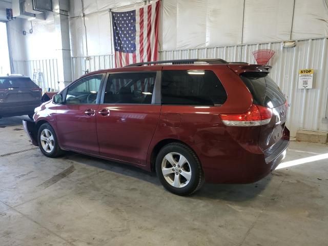 2011 Toyota Sienna LE